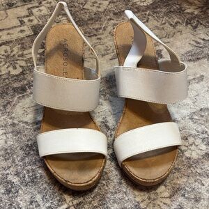 White Wedges